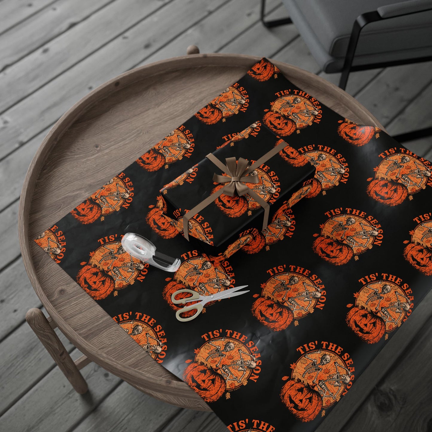 Tis The Season Halloween Wrapping Paper, Spooky Gift Wrap for Fall Celebrations, Pumpkin Design, Ideal for Trick or Treat, Party Decor, Unique Gifts
